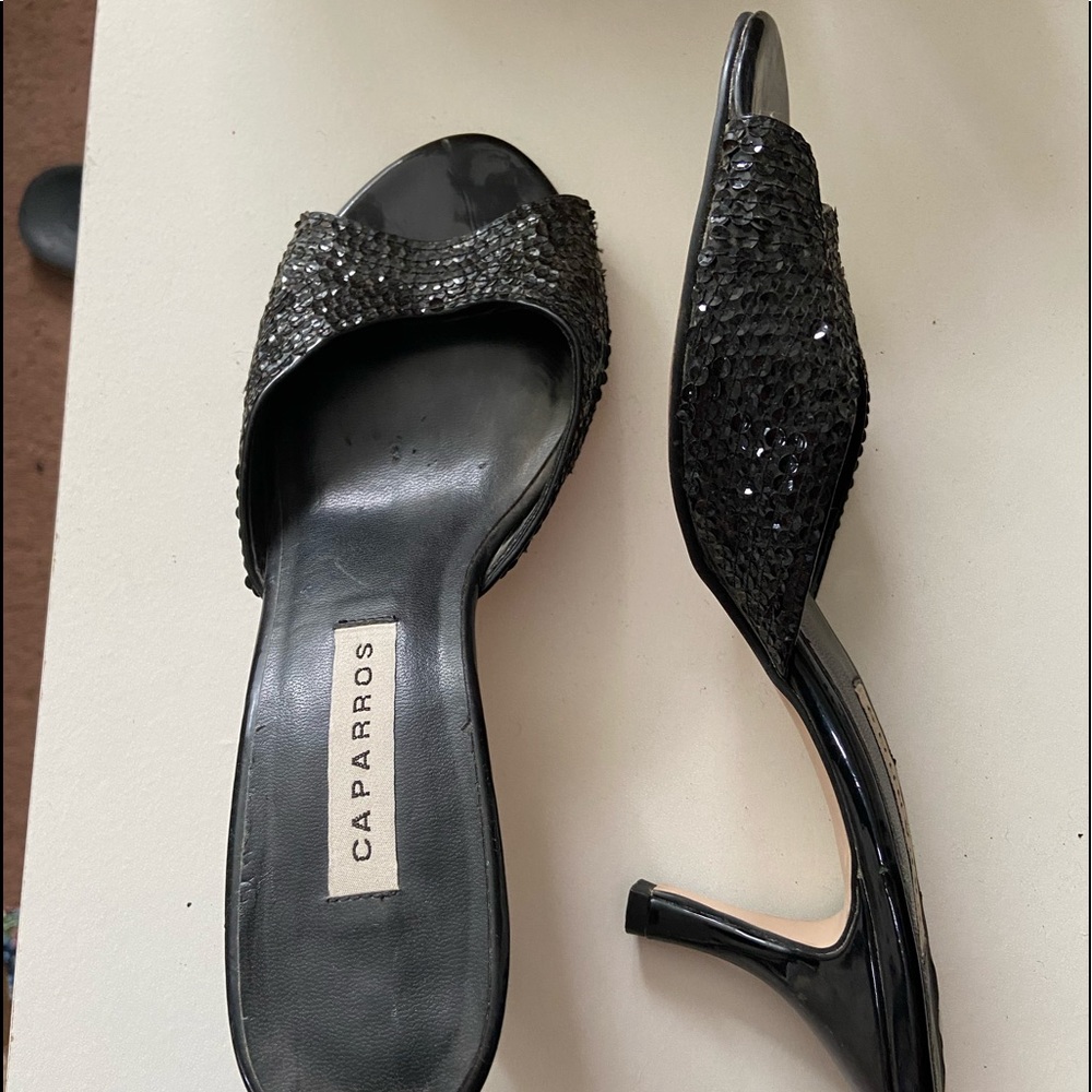 Caparros kitten heel